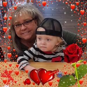 Meet your Posher, Debbie